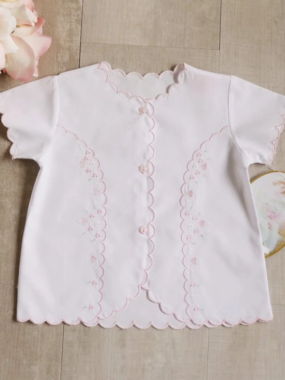 White Scalloped Heirloom Diaper Set Pink Embroidery 0-3 Months Boutique NWT
